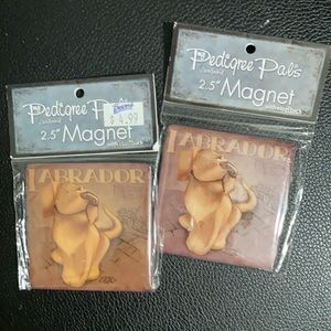 3/$15 NWT 2 Labrador dog magnets 2.5” with easel back